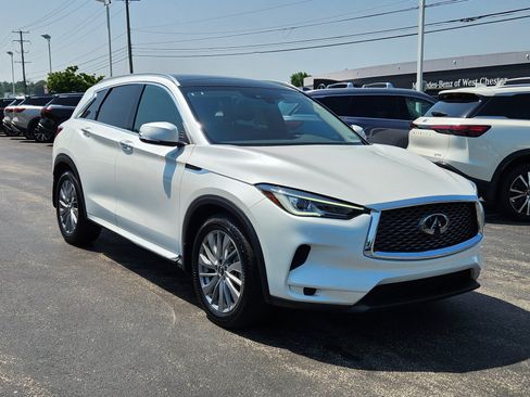 Certified 2025 INFINITI QX50 Luxe AWD/4WD image 2