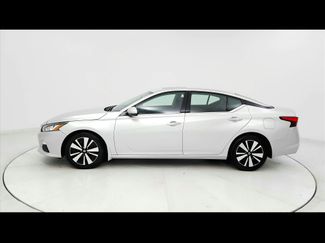Used 2019 Nissan Altima 2.5 SV image 1