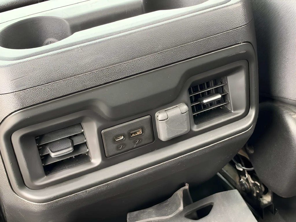 Used 2022 Chevrolet Silverado 1500 RST AWD/4WD image 10