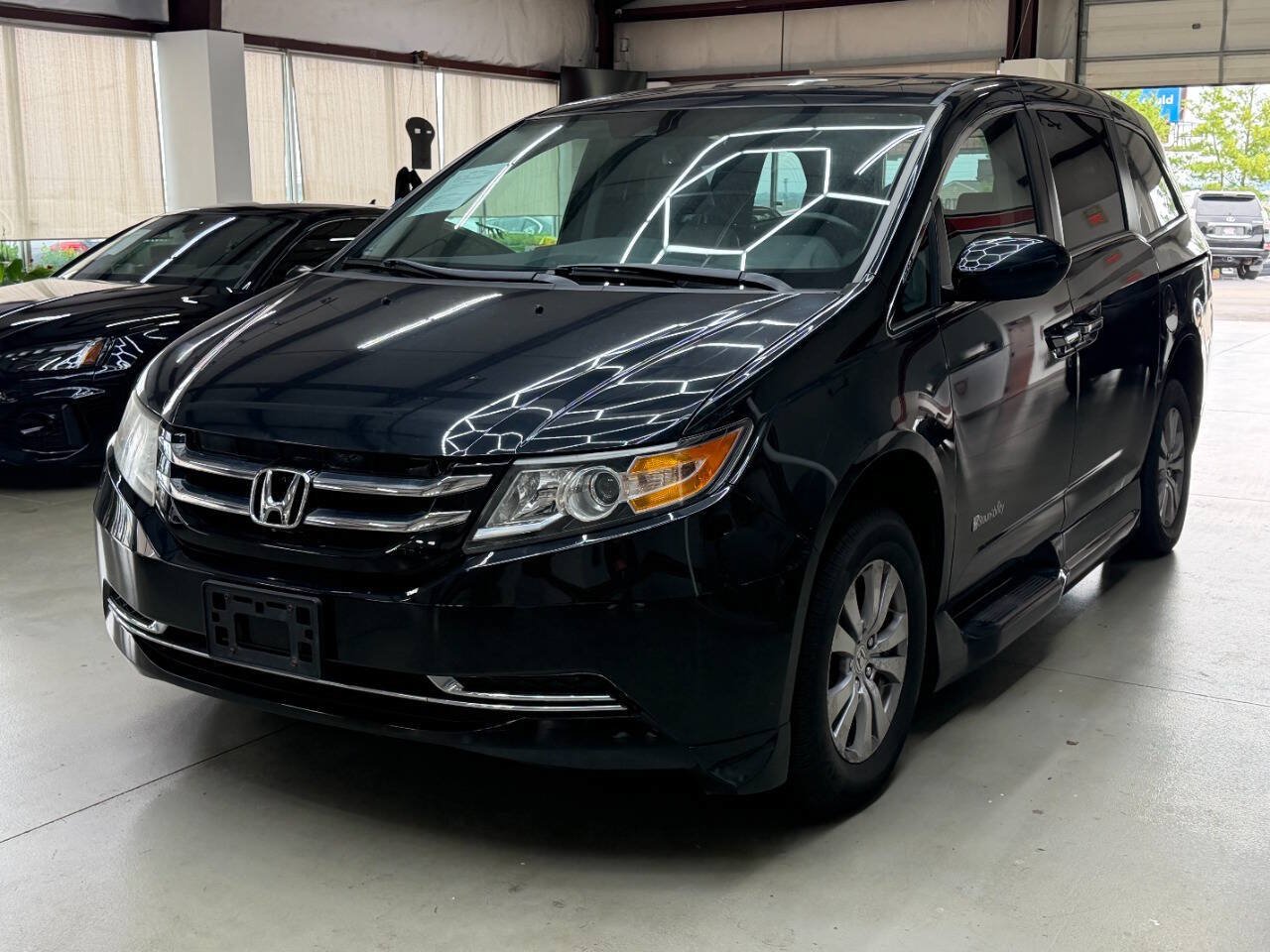 Used 2014 Honda Odyssey EX-L image 5