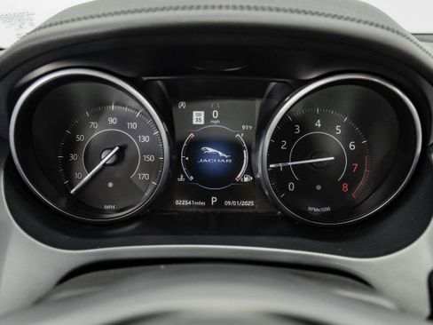 Used 2018 Jaguar E-PACE S image 18