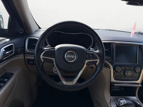 Used 2014 Jeep Grand Cherokee Limited w/ Luxury Group II image 12