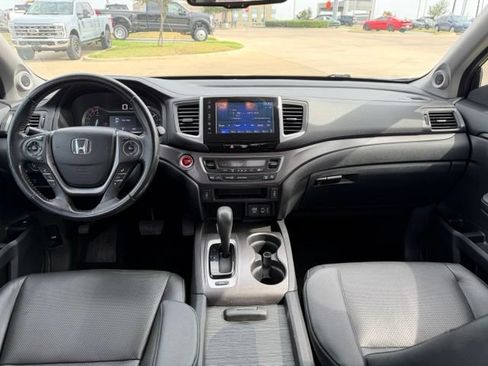 Used 2018 Honda Ridgeline RTL-T image 24