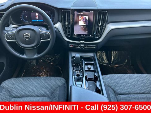 Used 2023 Volvo XC60 B5 Core w/ Protection Package Premier FWD image 16