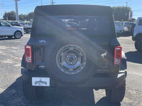 New 2025 Ford Bronco Base w/ Sasquatch Package image 4