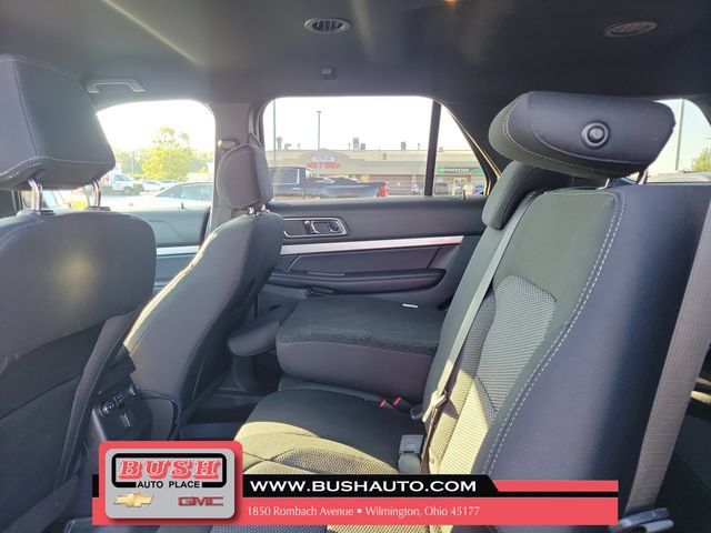 Used 2017 Ford Explorer XLT AWD/4WD image 11