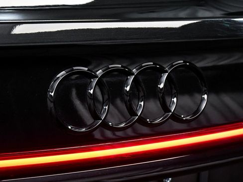 Used 2023 Audi S8 4.0T image 99