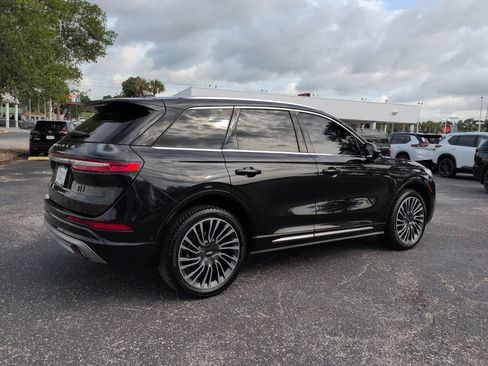 Used 2020 Lincoln Corsair Reserve w/ Equipment Group 201A FWD image 4