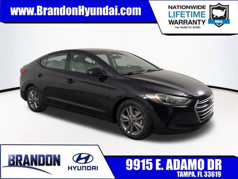 Used 2017 Hyundai Elantra SE image 1