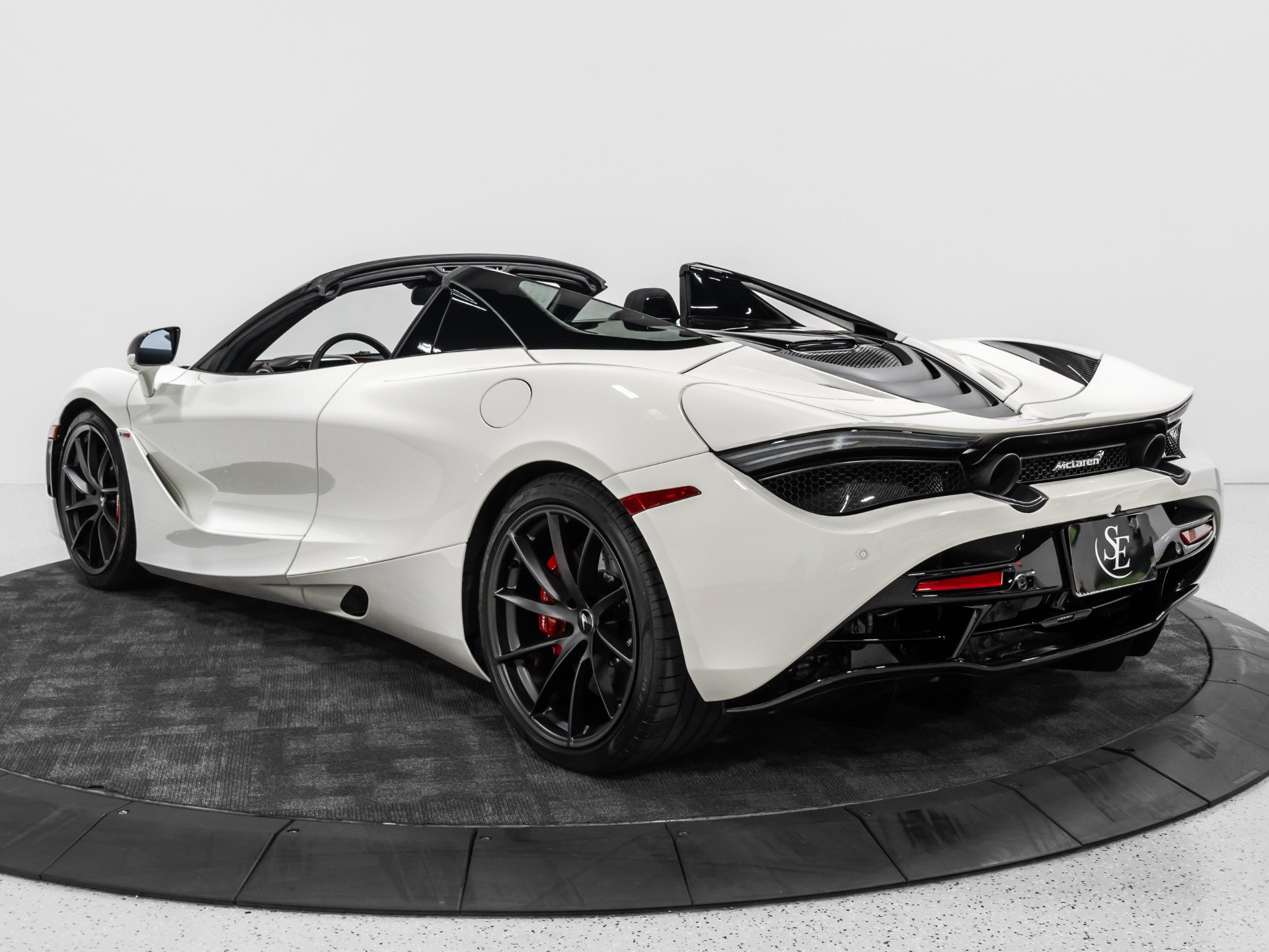 Used 2021 McLaren 720S Performance RWD image 6
