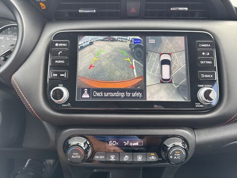 Used 2021 Nissan Kicks SR FWD image 2
