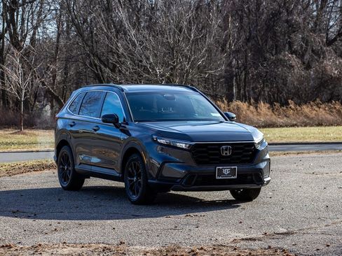 Used 2025 Honda CR-V Sport image 2