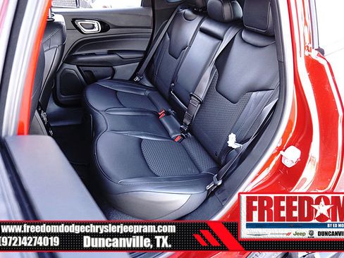 New 2026 Jeep Compass Latitude image 14