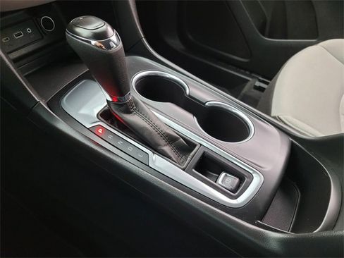 Used 2020 Chevrolet Equinox LS image 26