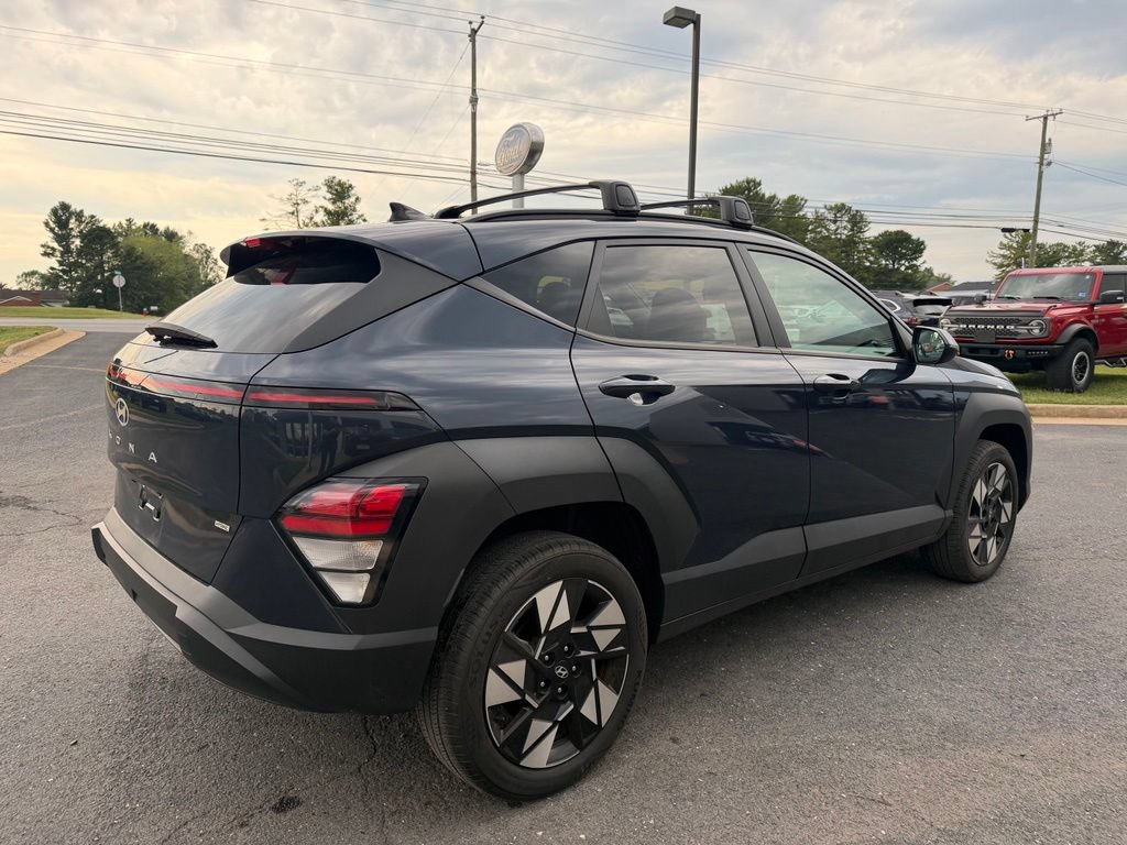 Used 2024 Hyundai Kona SEL w/ Convenience Package AWD/4WD image 4