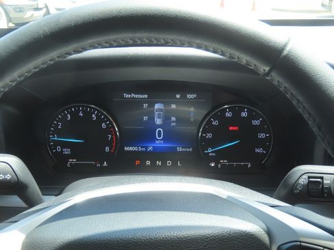 Certified 2023 Ford Explorer XLT RWD image 30