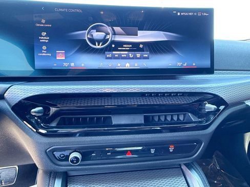 Used 2026 BMW 430i Coupe w/ M Sport Package image 35