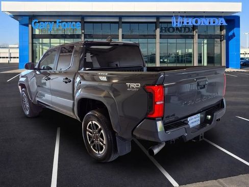 Used 2024 Toyota Tacoma TRD Sport AWD/4WD image 3