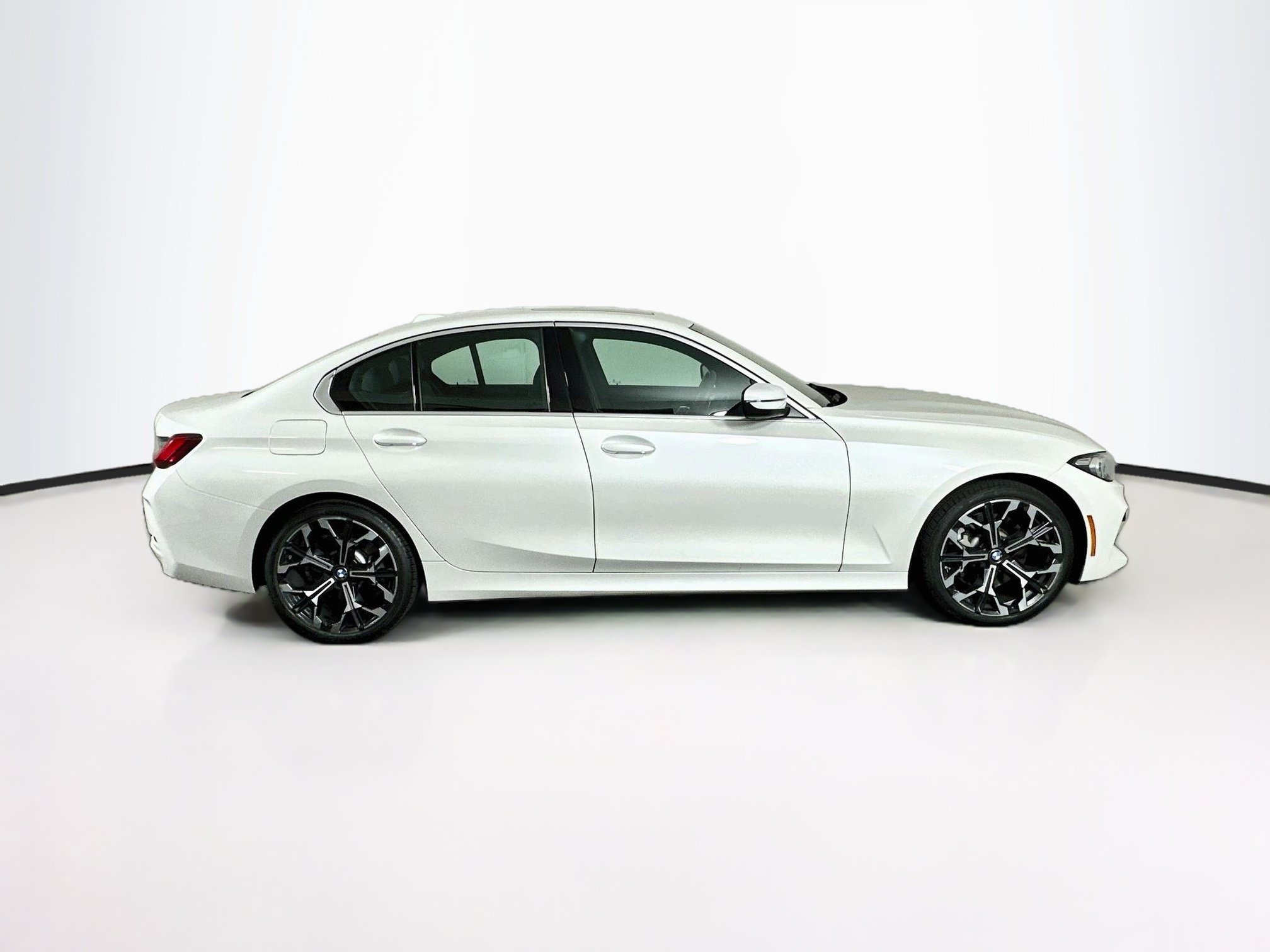 Used 2026 BMW 330i Sedan w/ Premium Package RWD image 10