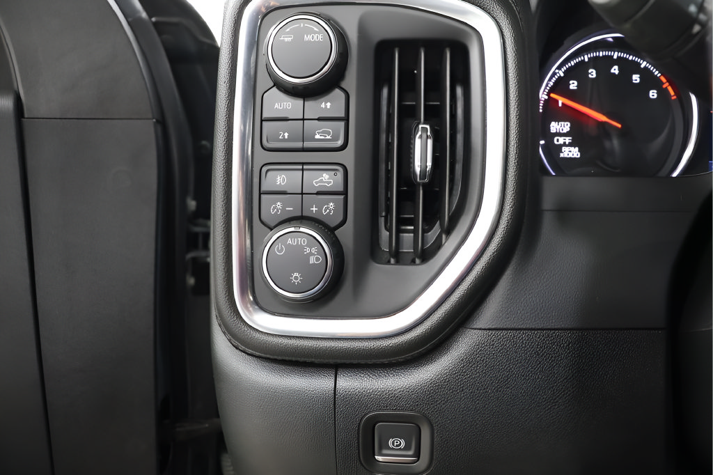 Used 2020 Chevrolet Silverado 1500 RST w/ All-Star Edition AWD/4WD image 17