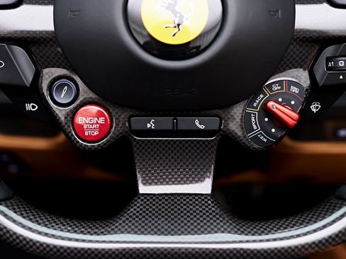 Used 2022 Ferrari F8 Tributo image 77