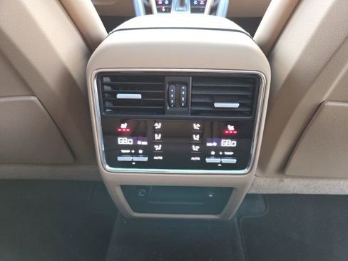 Used 2020 Porsche Cayenne Turbo image 11