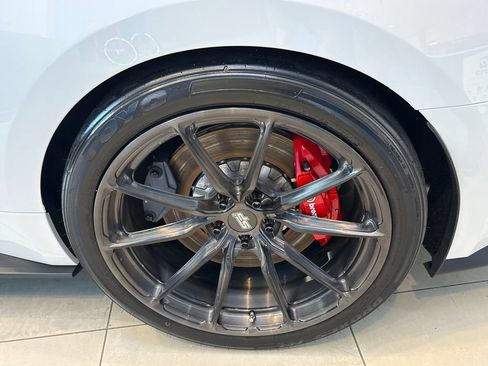Used 2020 Ford Mustang Shelby GT500 w/ Carbon Fiber Track Pack RWD image 19