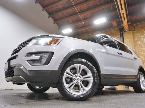 Used 2016 Ford Explorer 4WD Police Interceptor w/ Interior Upgrade Package image 3