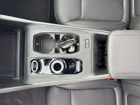 New 2026 Jeep Cherokee Limited AWD/4WD image 33