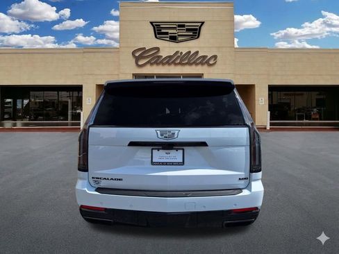 New 2026 Cadillac Escalade ESV Platinum Sport w/ LPO, ONYX Package AWD/4WD image 4