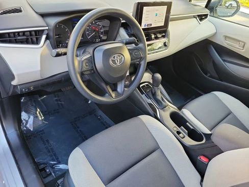 Used 2025 Toyota Corolla LE image 16