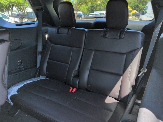 New 2027 Ford Explorer Platinum RWD image 13