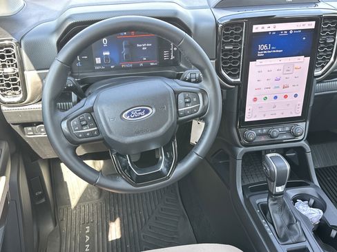 Used 2025 Ford Ranger XLT RWD image 27