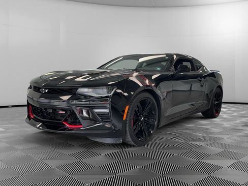 Used 2018 Chevrolet Camaro SS w/ Redline Edition RWD image 4
