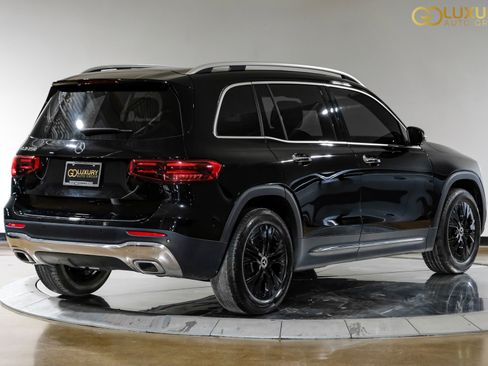 Used 2024 Mercedes-Benz GLB 250 w/ Exclusive Package image 10