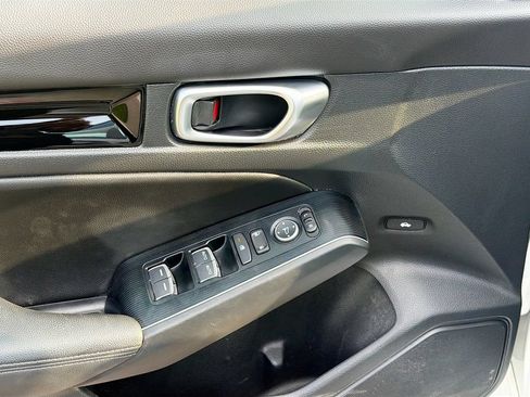 Used 2024 Honda Civic Touring image 18