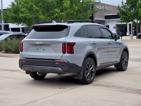 Certified 2023 Kia Sorento X-Line EX AWD/4WD image 4