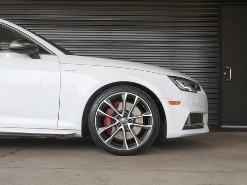 Used 2018 Audi S4 Prestige w/ Prestige Package image 16