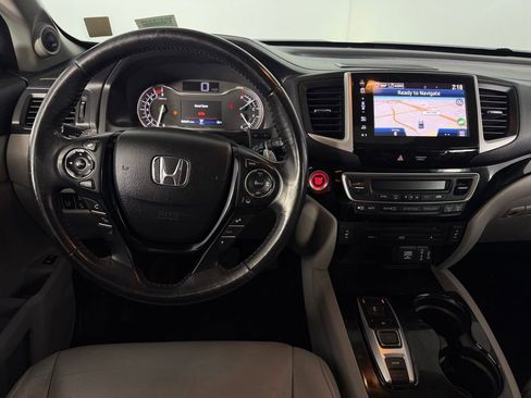 Used 2017 Honda Pilot Touring image 12