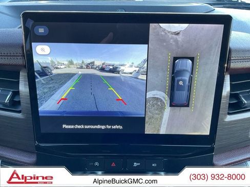 Used 2024 Ford Expedition Limited image 16