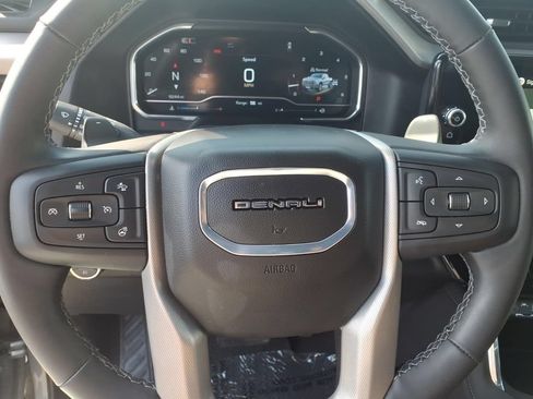 Used 2025 GMC Sierra 1500 Denali w/ Denali Reserve Package AWD/4WD image 7