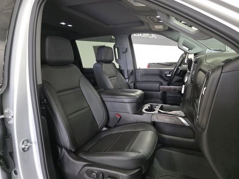 Used 2022 GMC Sierra 3500 Denali w/ Denali Ultimate Package image 12