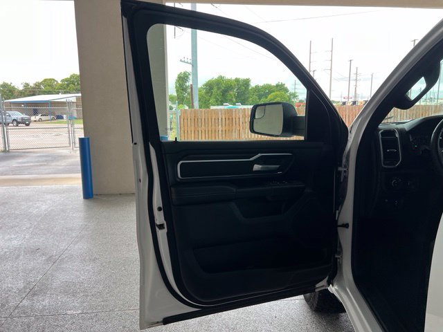 Used 2025 RAM 1500 Big Horn AWD/4WD image 12