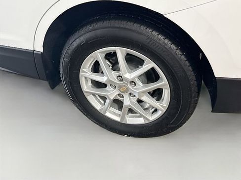 Used 2023 Chevrolet Equinox LT image 31