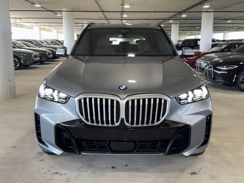 New 2026 BMW X5 sDrive40i w/ M Sport Package image 2