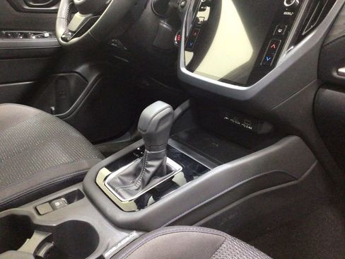 Used 2025 Subaru Forester Premium AWD/4WD image 29