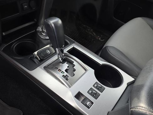 Used 2022 Toyota 4Runner SR5 Premium image 29