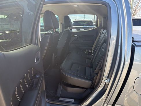 Used 2022 GMC Canyon Denali image 7