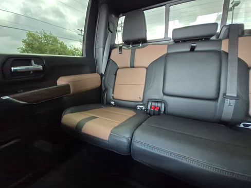 Certified 2022 Chevrolet Silverado 2500 High Country w/ Technology Package AWD/4WD image 4