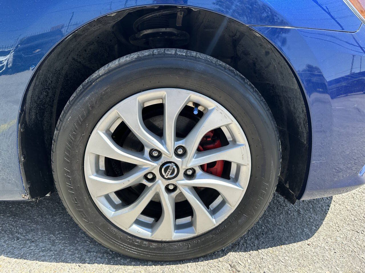 Used 2019 Nissan Sentra SV FWD image 29